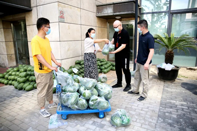【關愛員工】送清涼!公司工會為你解暑降溫.jpg