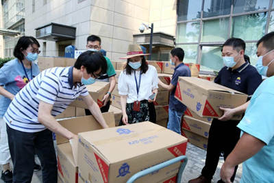 【關愛員工】情系職工，端午慰問暖人心2_副本.jpg